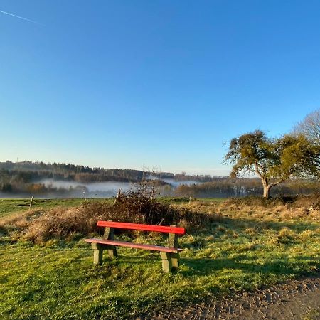 Haus Maria Isenburg - Naturpark Rhein-Westerwald Esterno foto